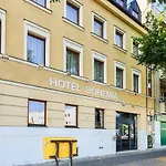 Bohemia ホテル 3*