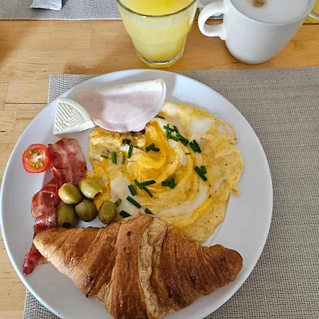 Bohemia 3*